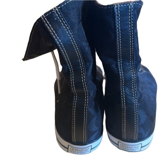 Brand new women’s coach shoes - Picture 3 of 3